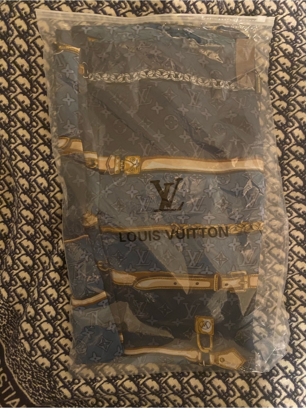 Louis Vuitton Blue Monogram Scarf with Gold Strap Details - Picture 7 of 7